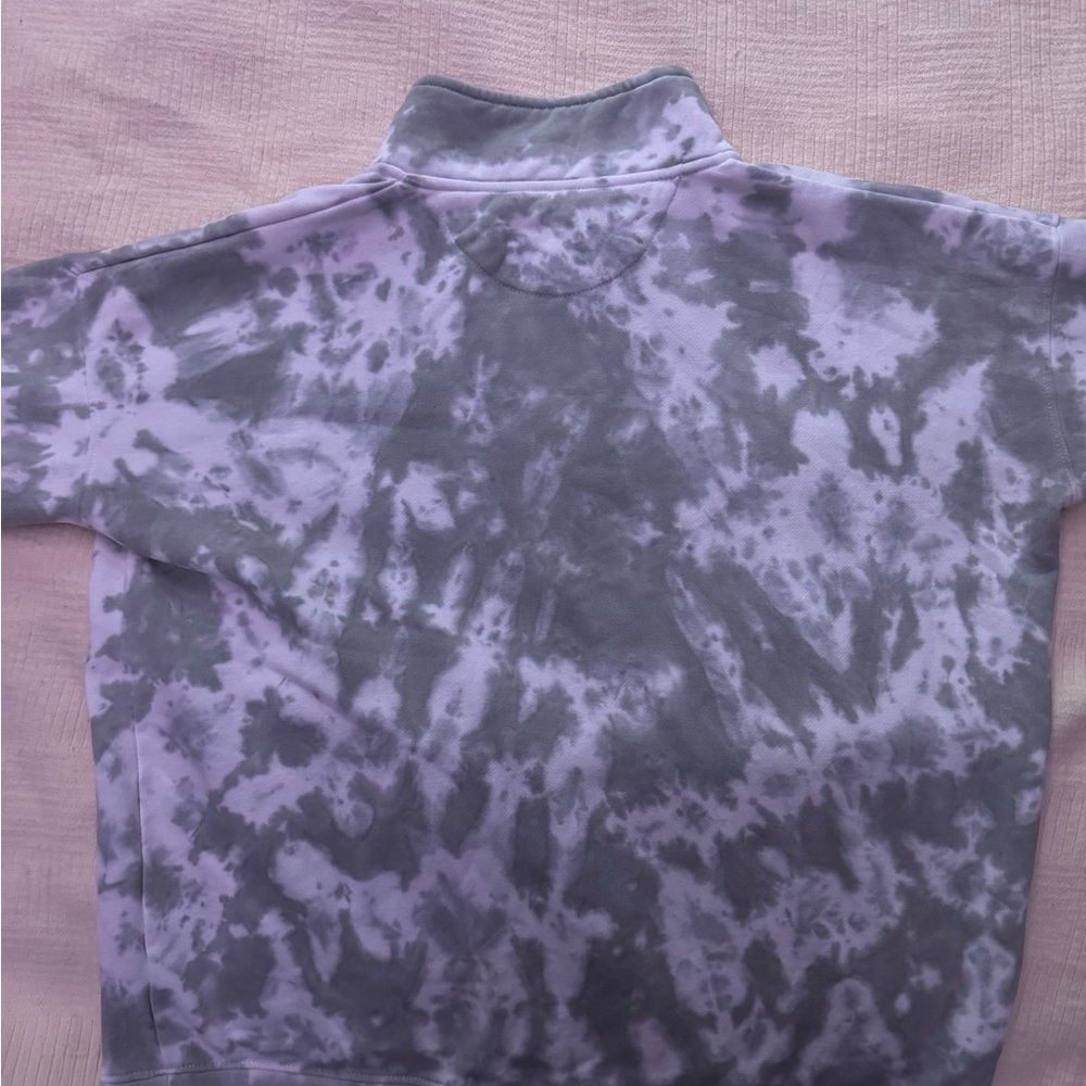 grey and white Tie-Dye quarter zip
